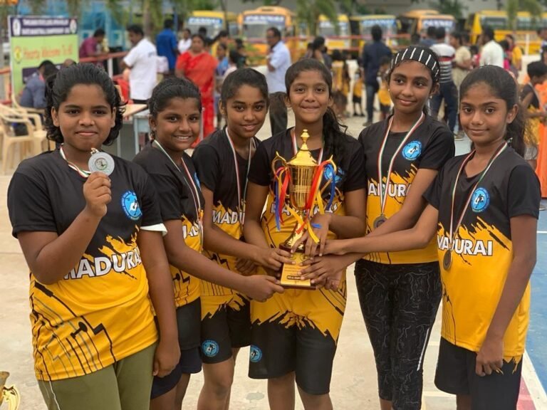 Youth Skates Gallery Images (4)