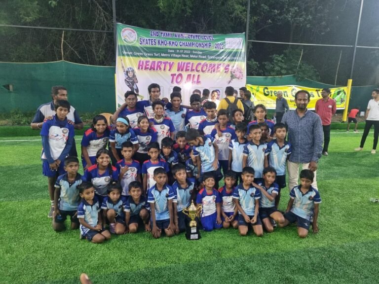 Youth Skates Gallery Images (8)